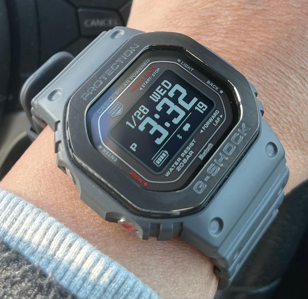 コ*ラ様 【秀品】G-SHOCK G-SQUAD DW-H5600MB-8JR