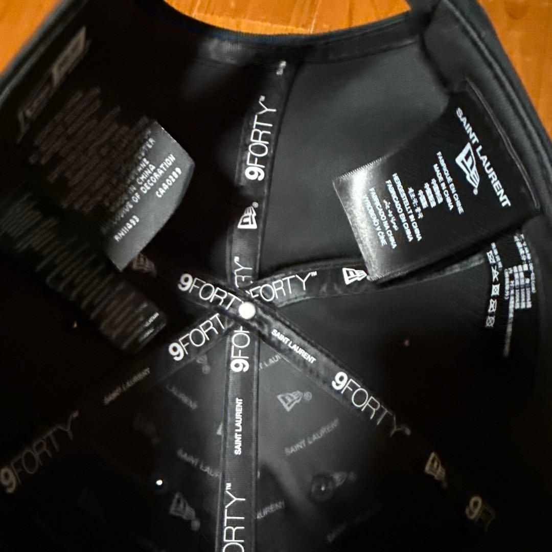 イヴ・サンローラン　ニューエラ コラボキャップ