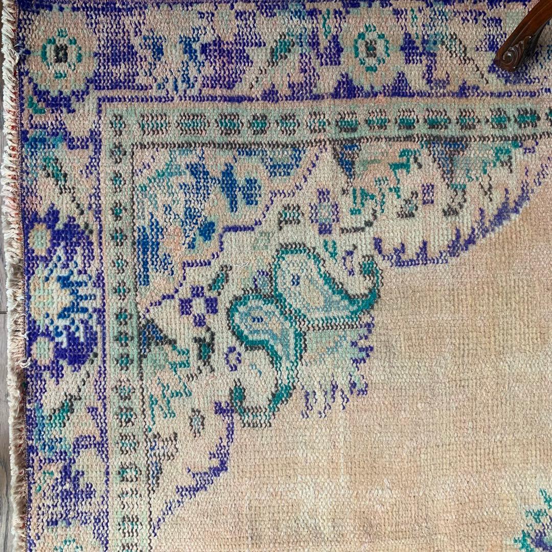 大判　トルコヴィンテージラグ　239×138 オーバーダイ　ペールオレンジ