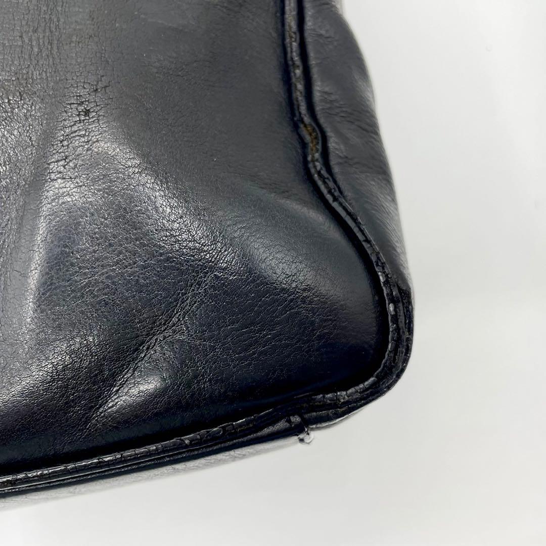 ココマイスター　マットーネ　ショルダーバッグ　レザー　メッセンジャー　黒