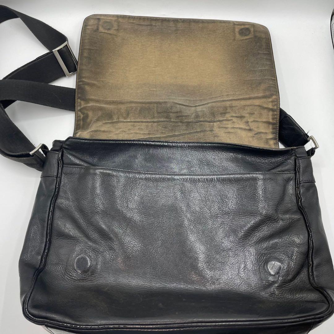 ココマイスター　マットーネ　ショルダーバッグ　レザー　メッセンジャー　黒