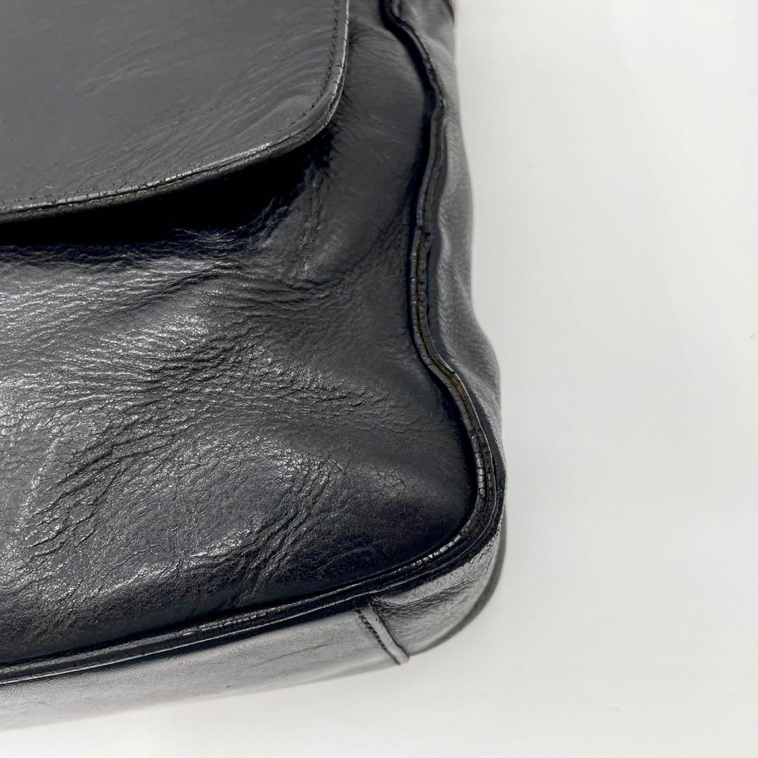 ココマイスター　マットーネ　ショルダーバッグ　レザー　メッセンジャー　黒