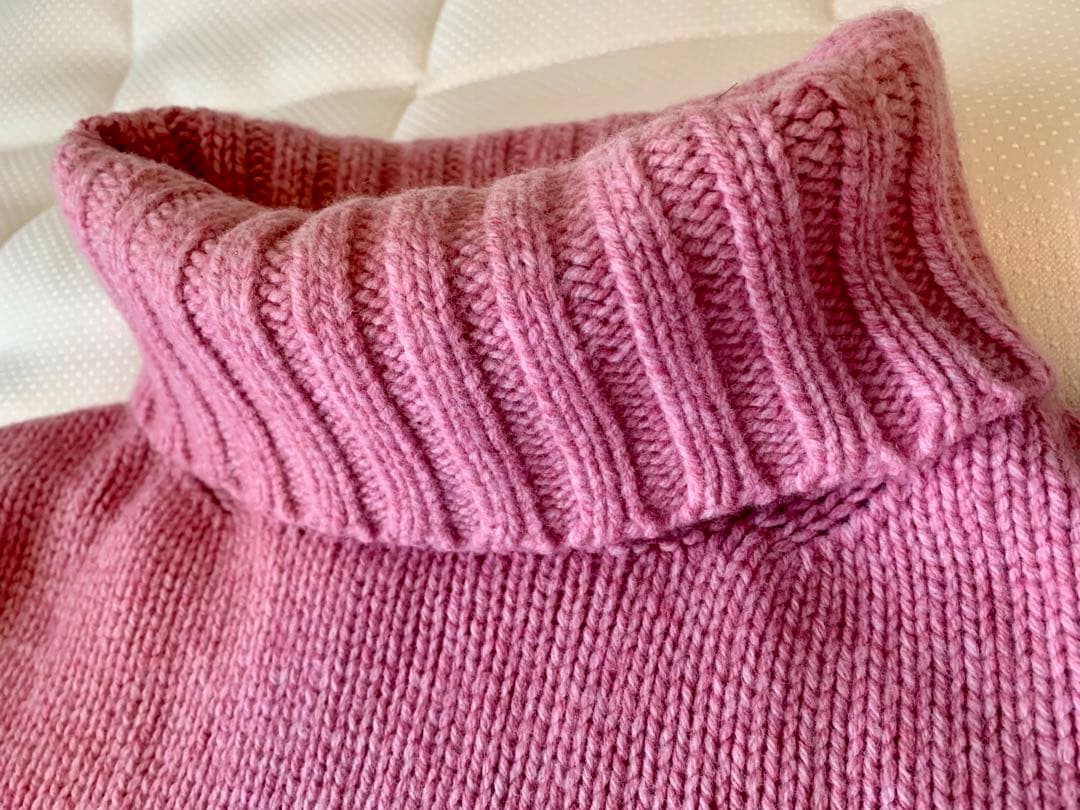 SLOANE タートルネック ニット M ピンク