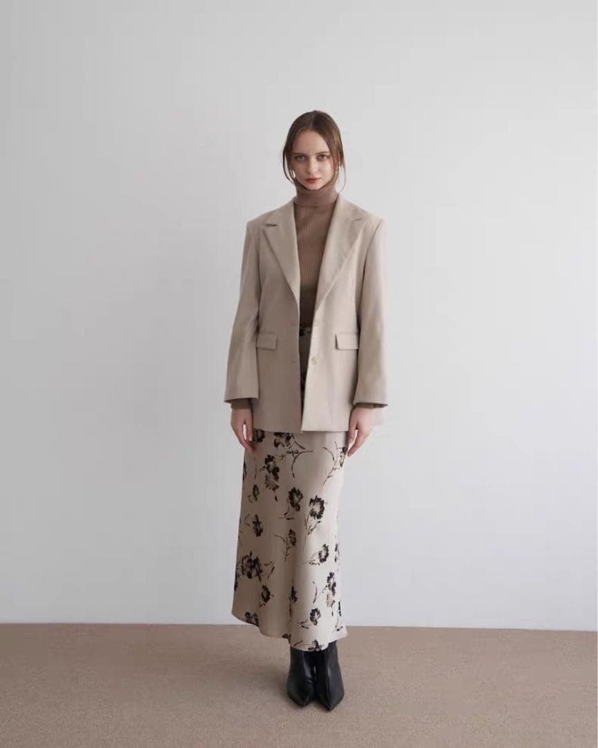 スカート Acka. flower satin skirt size 2