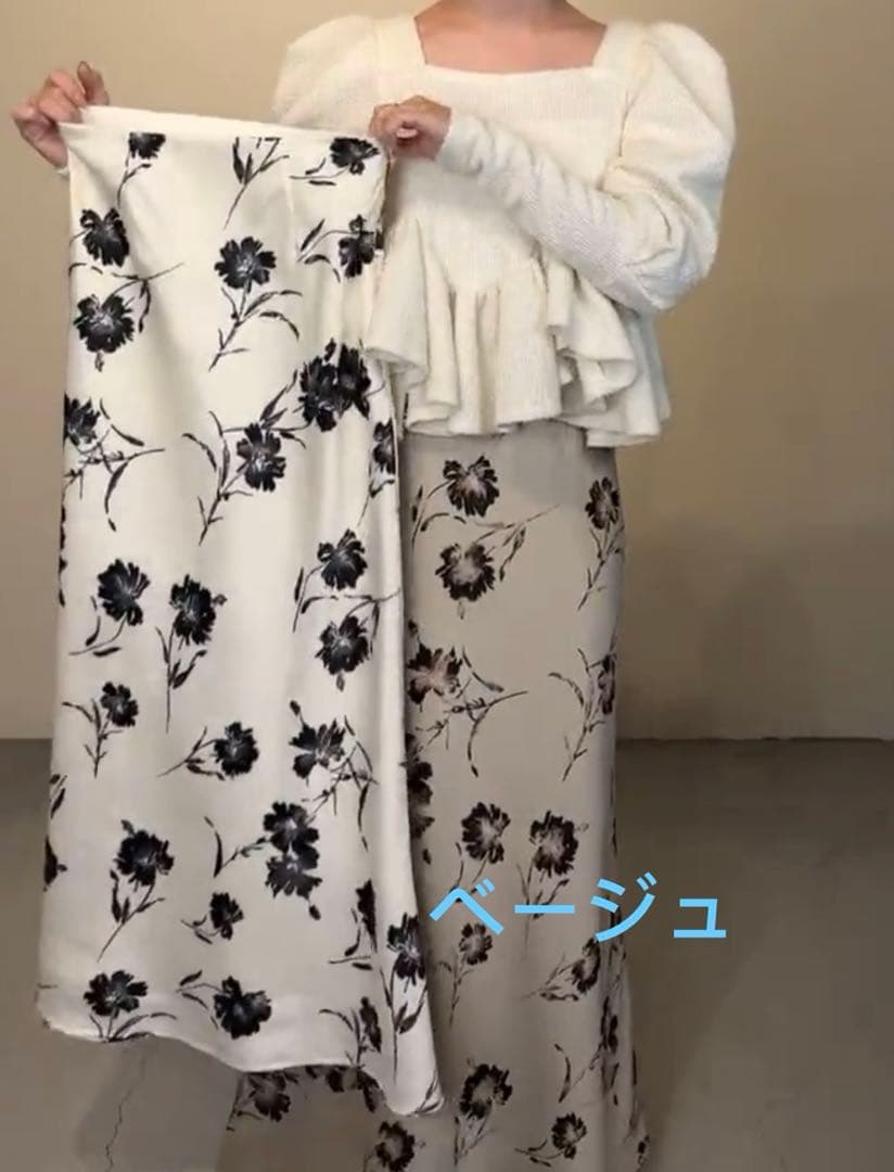 スカート Acka. flower satin skirt size 2