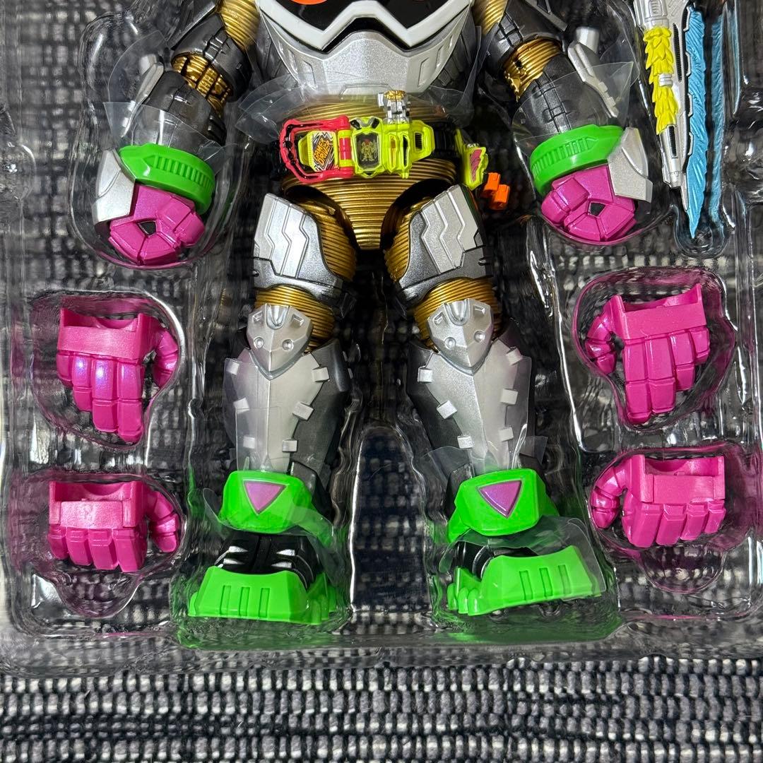 S.H.Figuarts 仮面ライダーエグゼイド マキシマムゲーマー レベル99