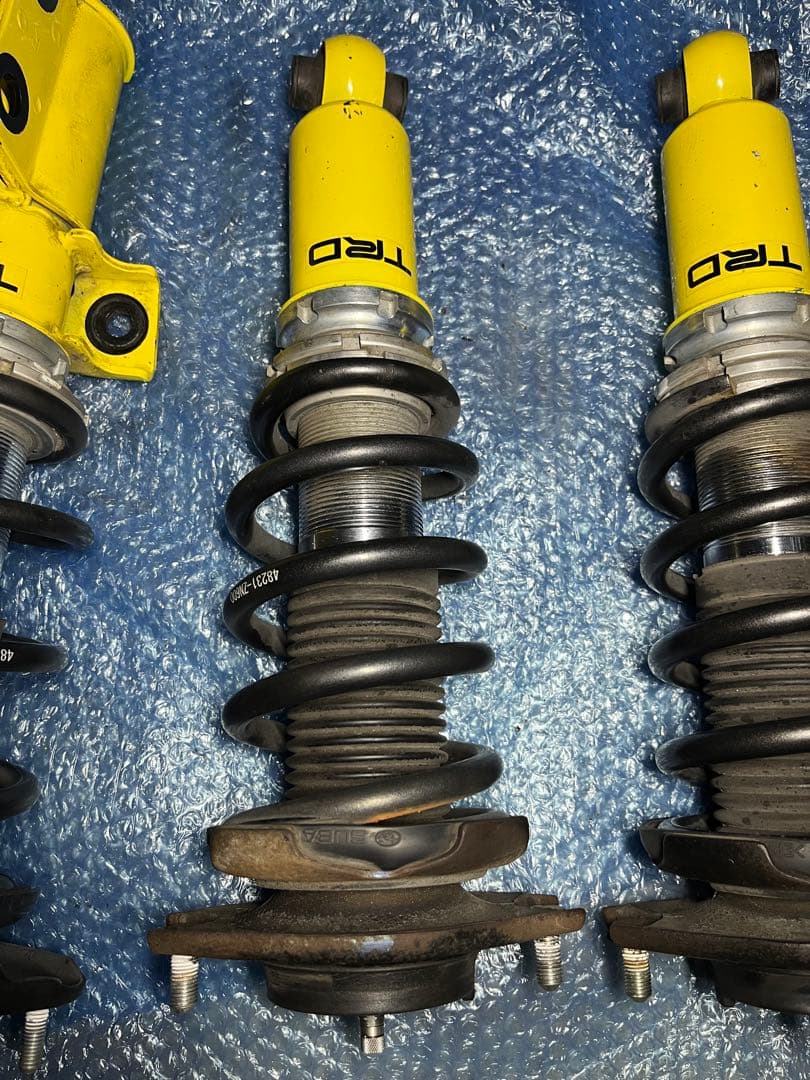 TRD 全長式サスペンション　車高調フルタップ 86 BRZ ZN6 ZC6