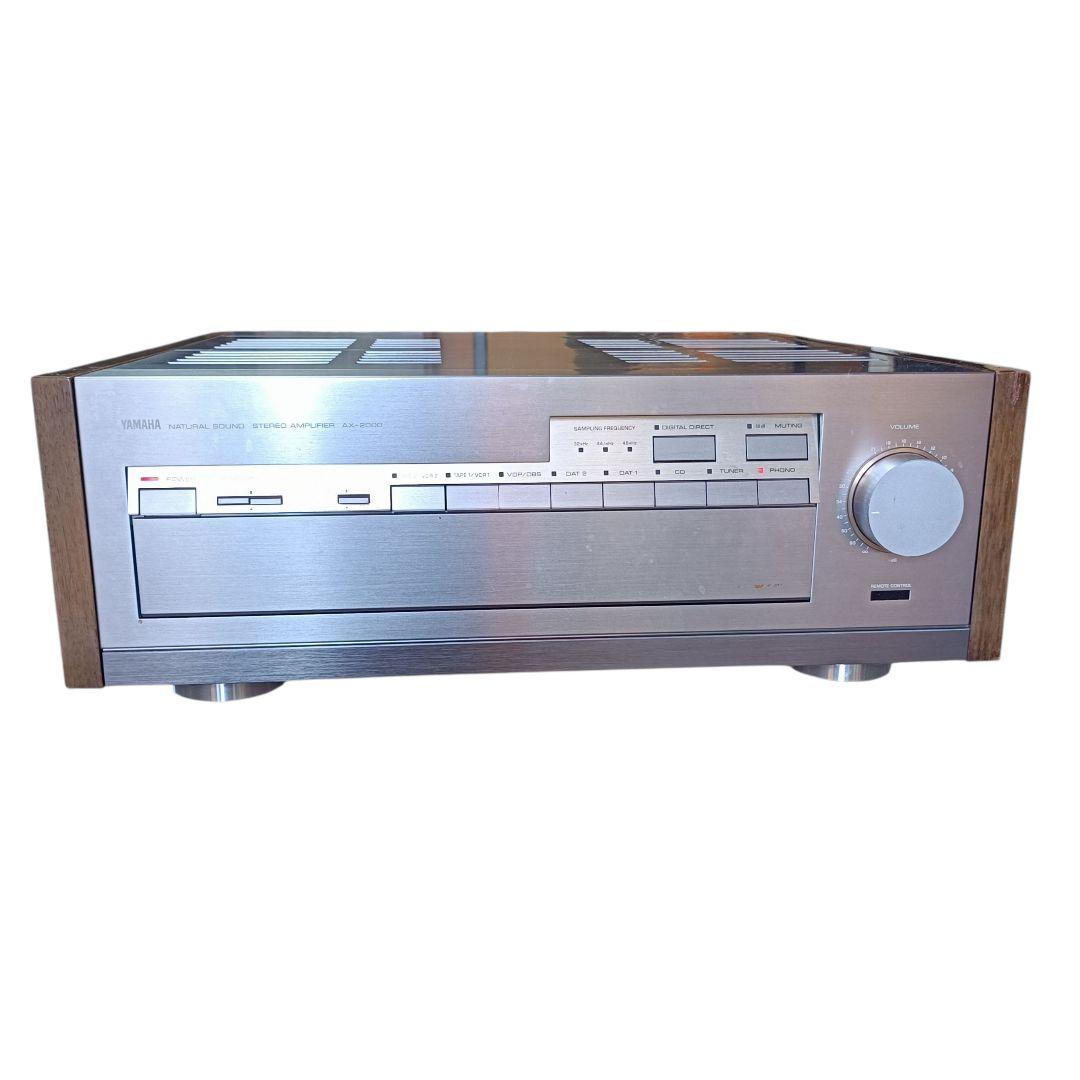 Yamaha AX-2000 プリメインアンプ　リモコン付き。