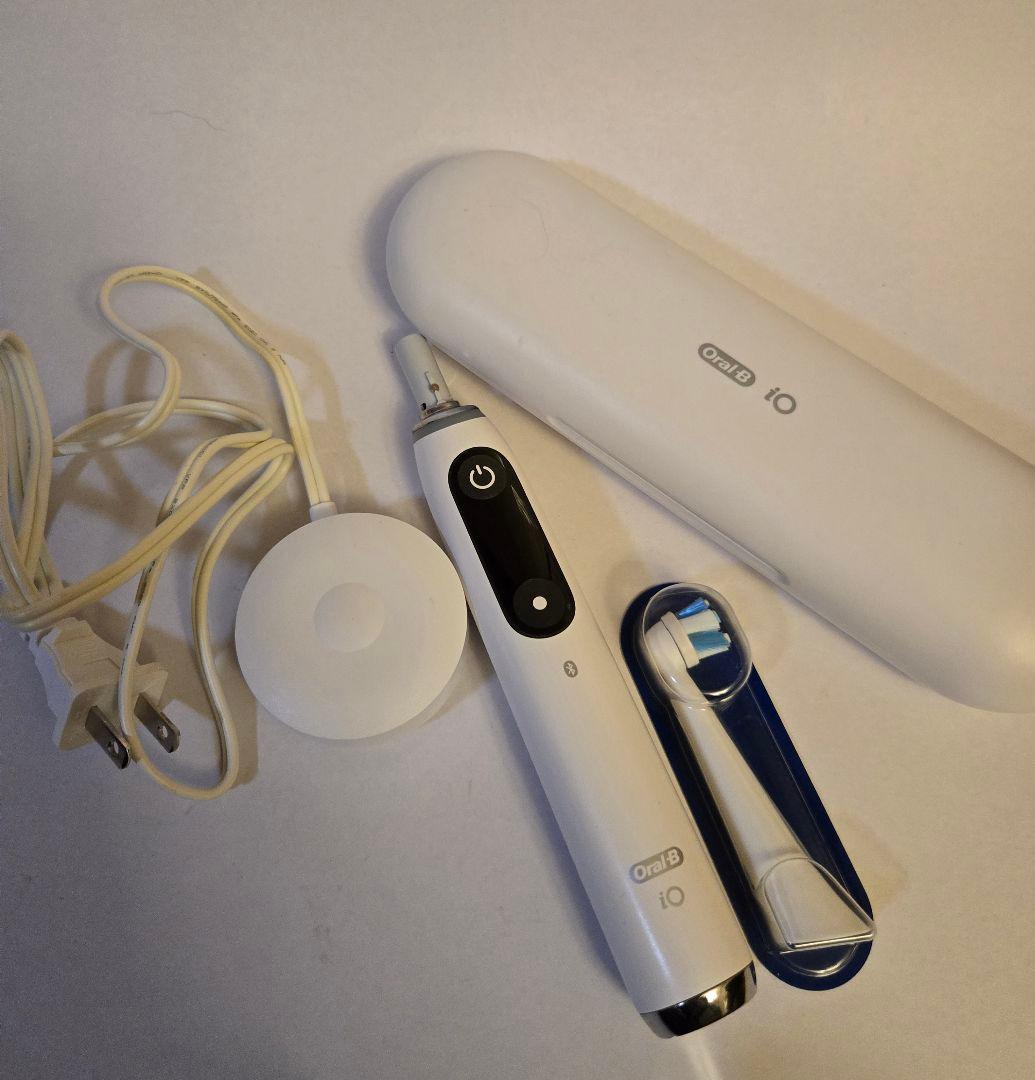 【美品】ブラウン電動歯ブラシ　オーラルB　 io8　Type3758　動作確認済