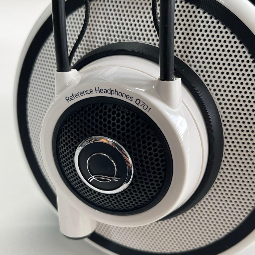 AKG Q701 ヘッドホン オープン型 ホワイト Q701WHT