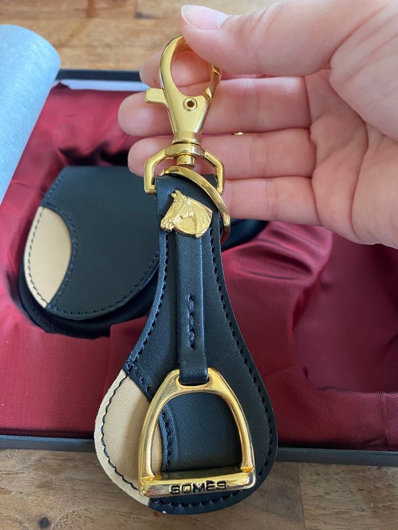 ご*ょ様 SOMES レザーキーケース ケース