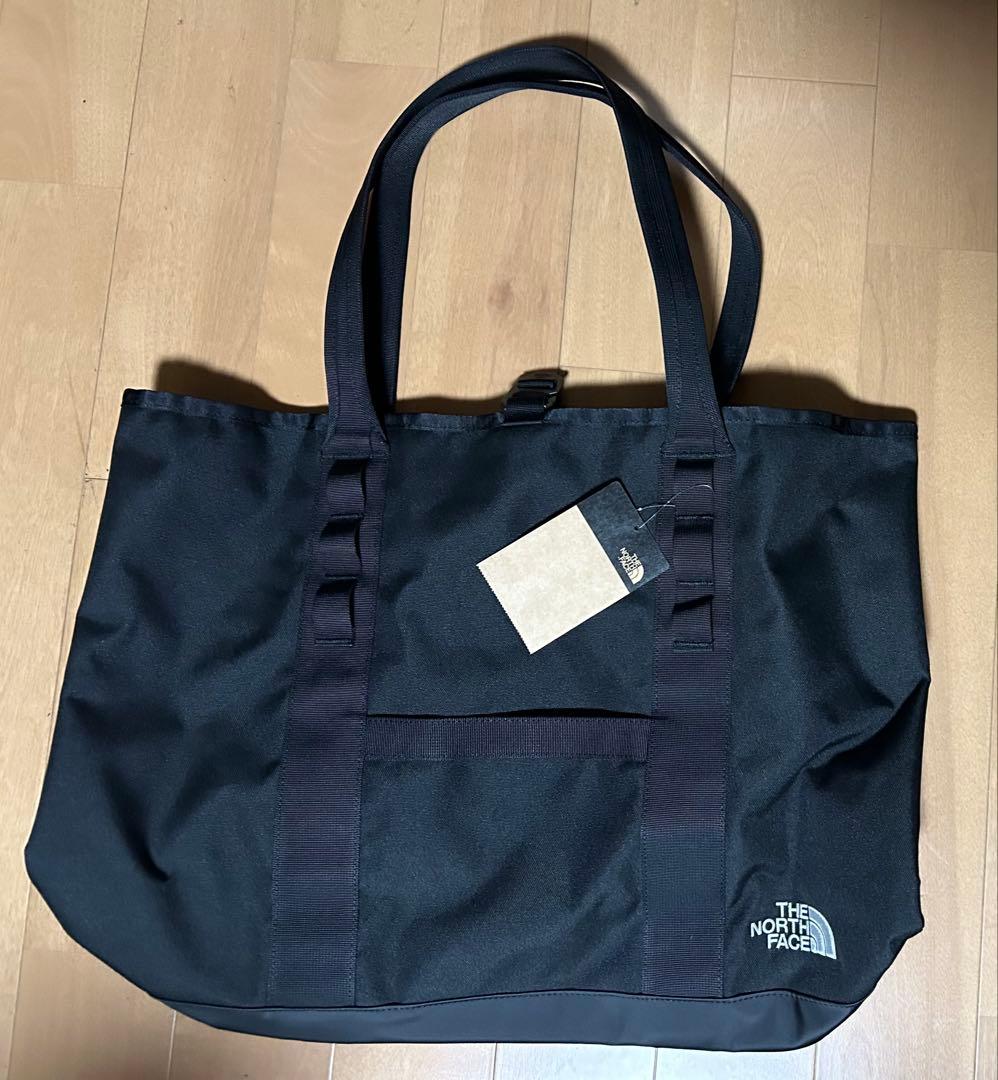 【新品・未使用】THE NORTH FACEブラックトートバッグ【サイズ37L】
