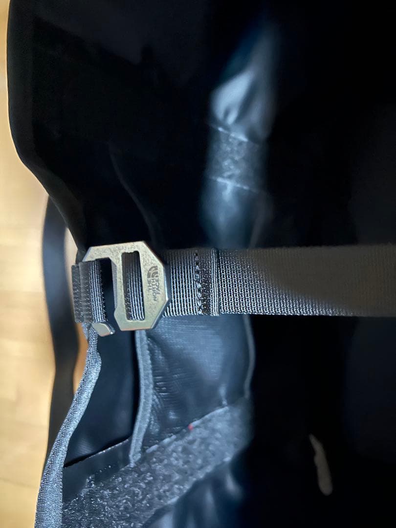 【新品・未使用】THE NORTH FACEブラックトートバッグ【サイズ37L】