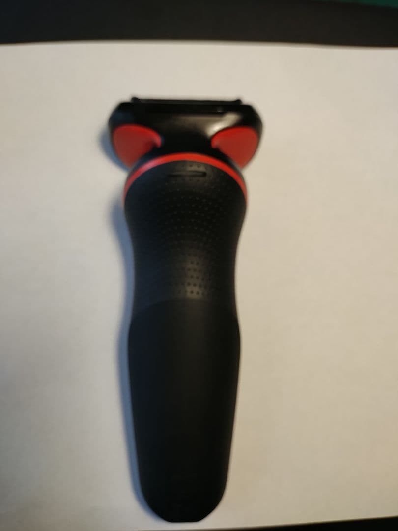 ほぼ新品★洗浄器付き★Braun シリーズ5 メンズ電気シェーバー良く切れます！