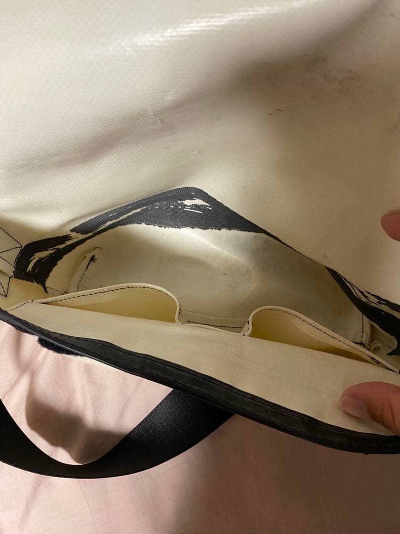 フライターグFREITAG メッセンジャーバッグ ライン 40 ホワイト/ブルー