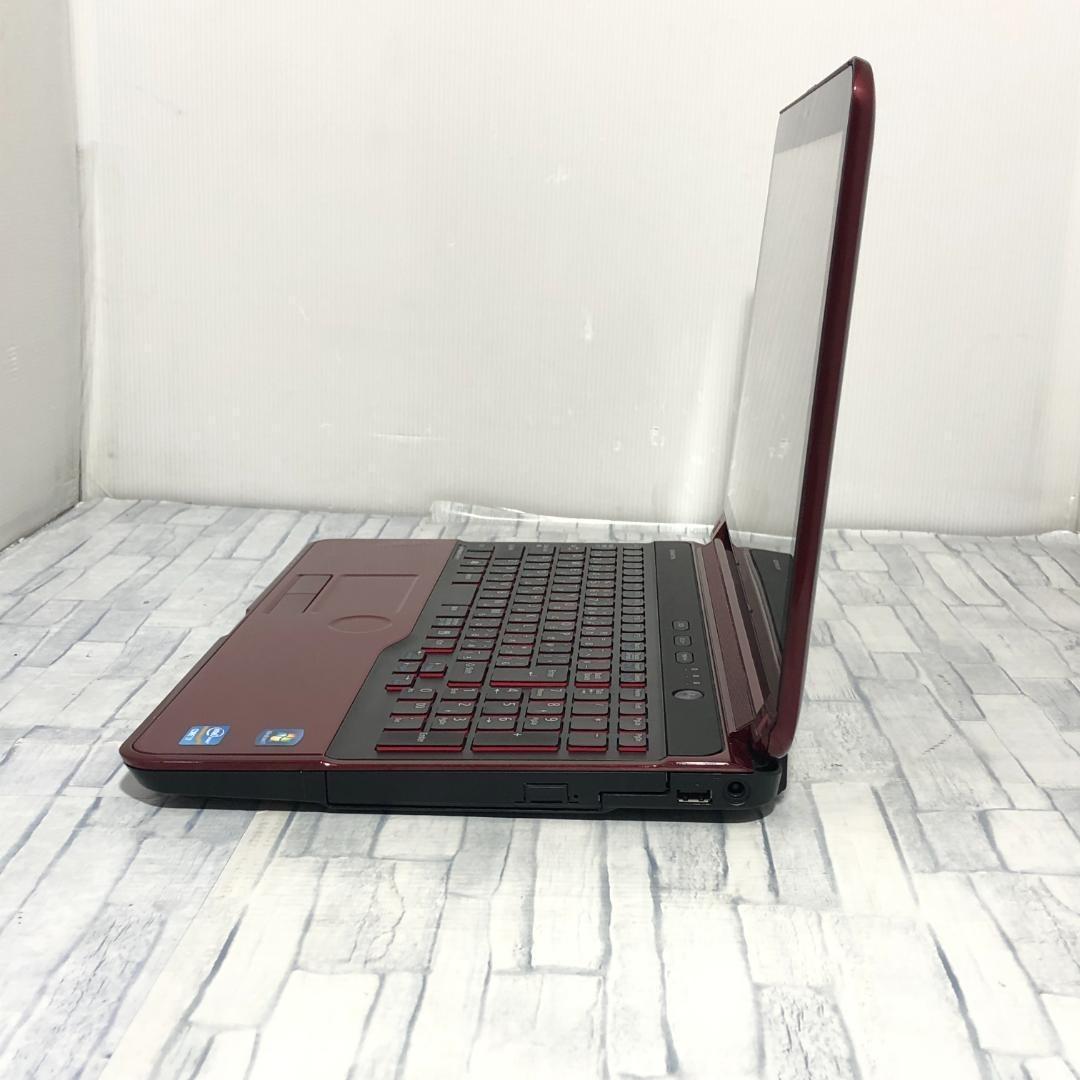 富士通 ノートパソコン本体 Core i7/SSD256GB/8GB搭載