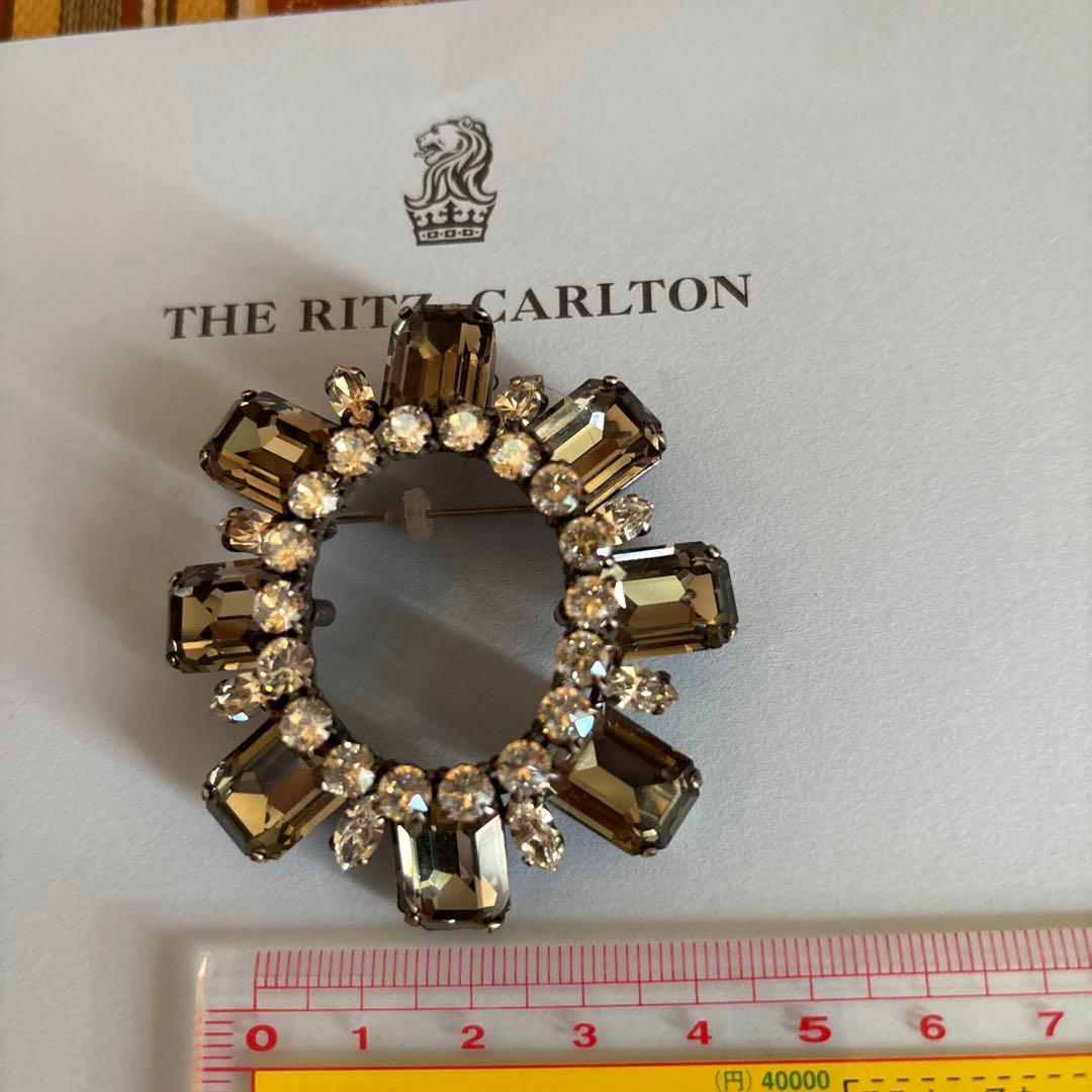 ☆ フォクシー　ブローチ☆ (ワケあり)