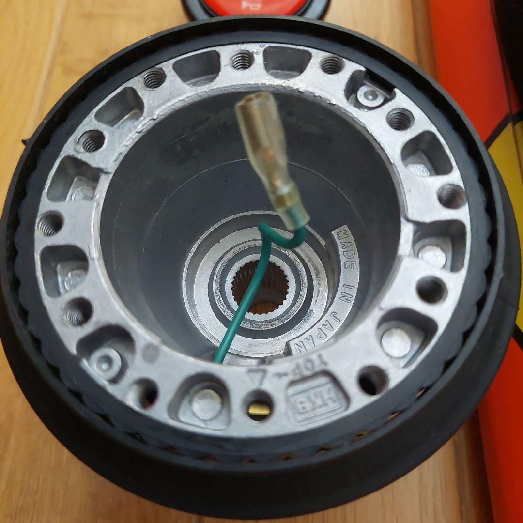 momo スエード ステアリング 350mm　ホンダビート用ボス付き