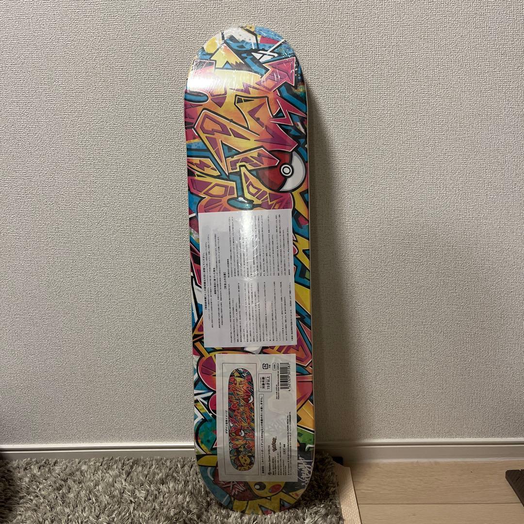 ポケモンセンター渋谷限定　ピカチュウ　スケートボード グラフィティアート