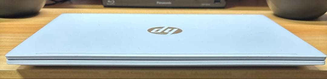 HP Pavilion Aero Laptop 13-be 13.3インチ