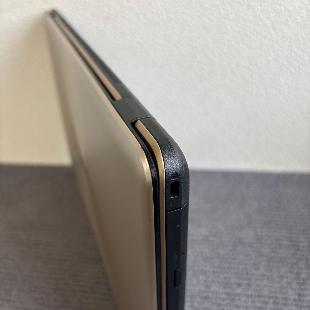 ASUS X542U i5-8250U メモリ8GB SSD 128GB