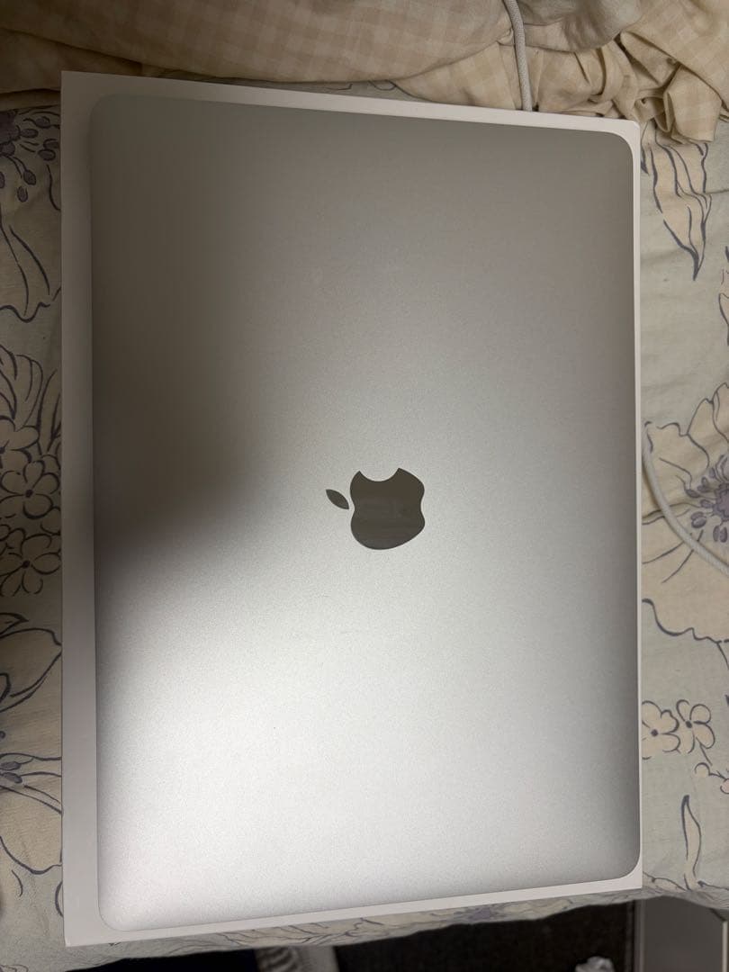 MacBook Pro 13インチ 16GB