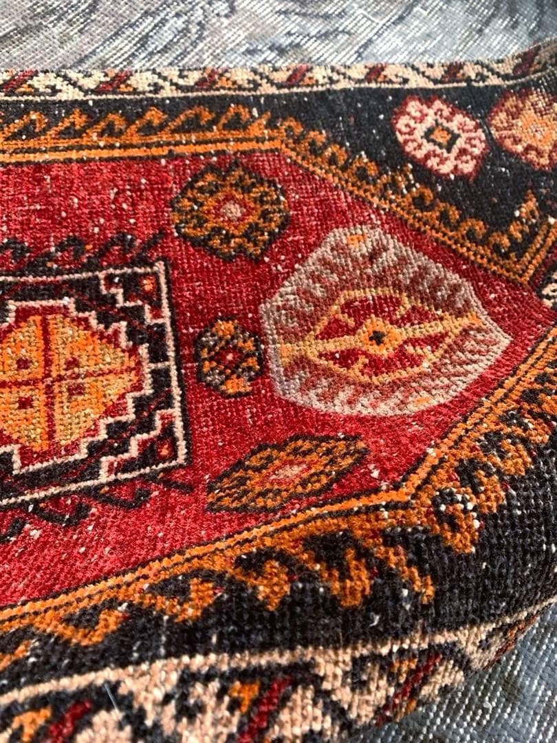 48×93 “Paper balloons” ViNTAGE RUG