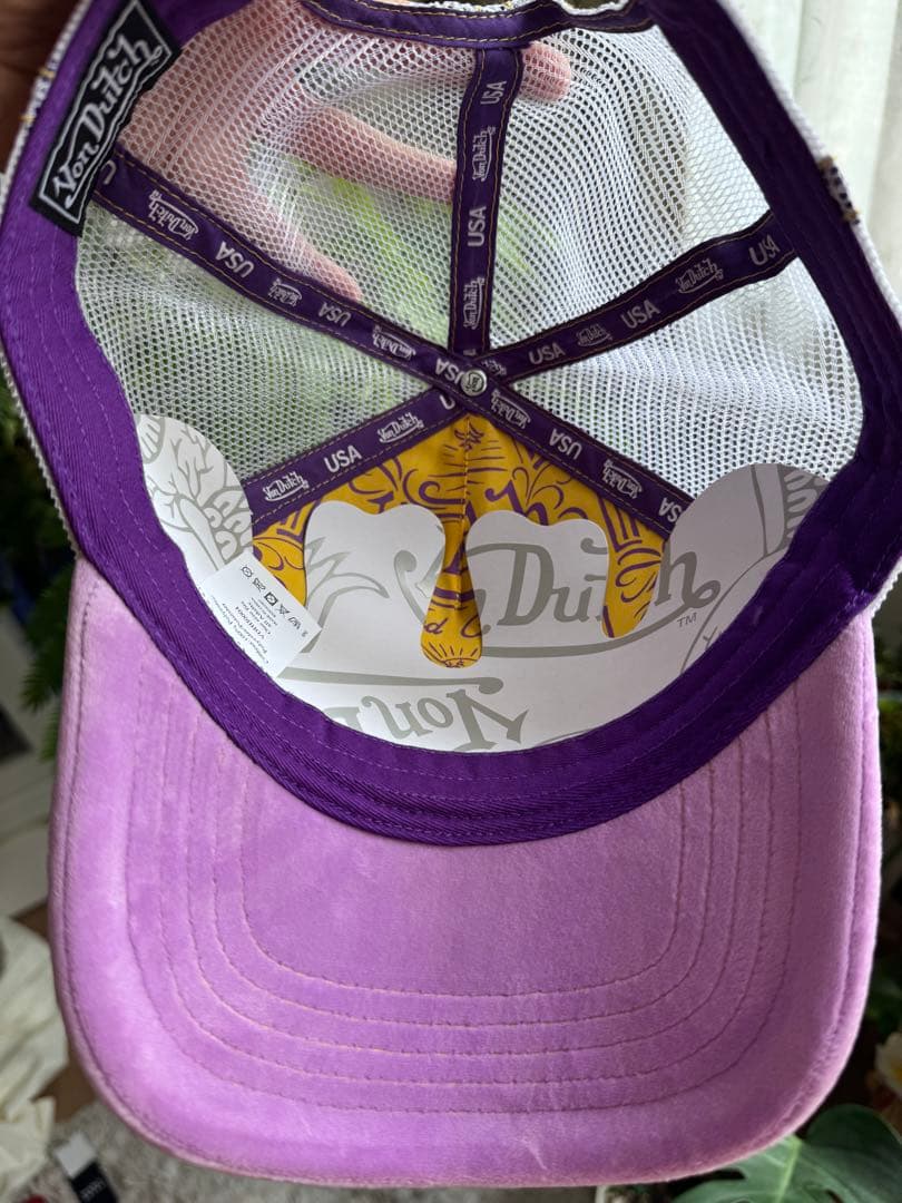 Von Dutch リバースロゴ ベルベット トラッカー キャップY2K