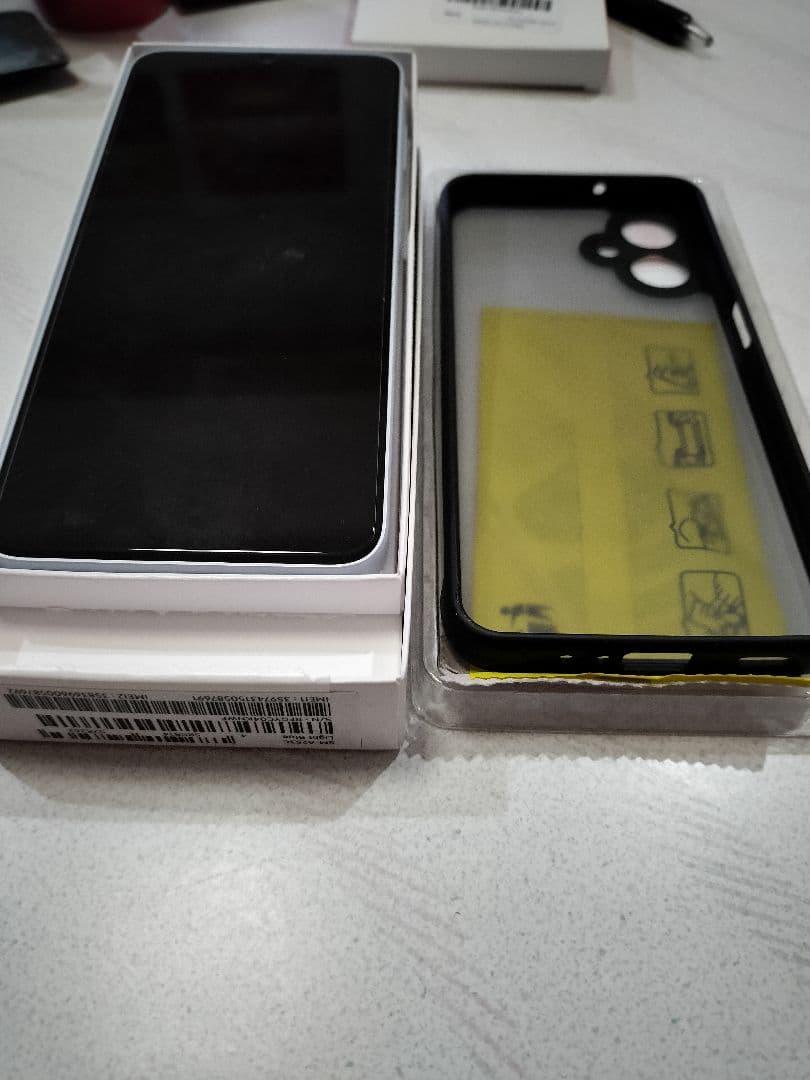 Samsung Galaxy A25 5G ケース、画面フイルム付き