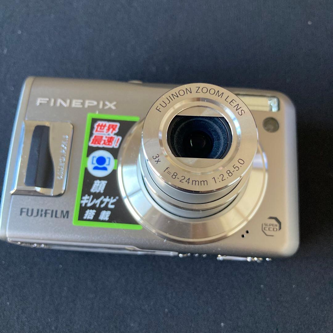 【美品】FUJIFILM FINEPIX F31fd CCDセンサー シルバー