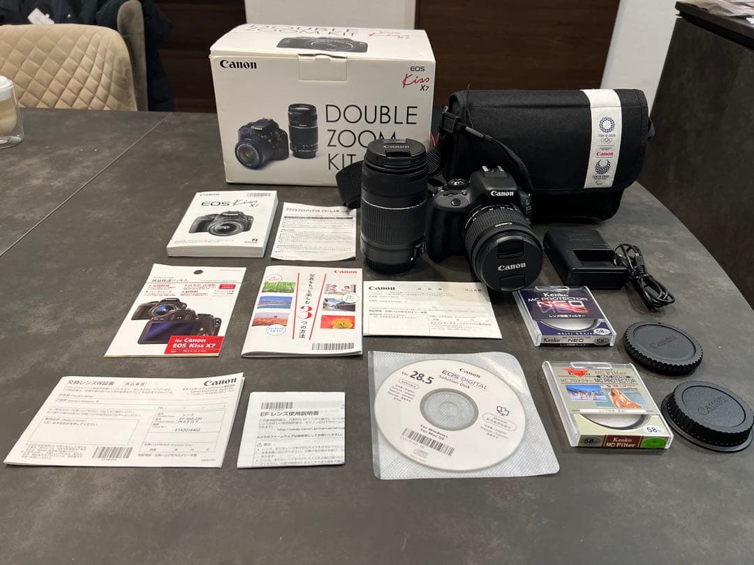 【中古美品】Canon EOS Kiss X7 ダブルズームキット