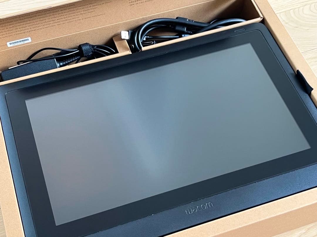 ⭐︎画面無傷⭐︎Wacom Cintiq 16 液晶ペンタブレット本体