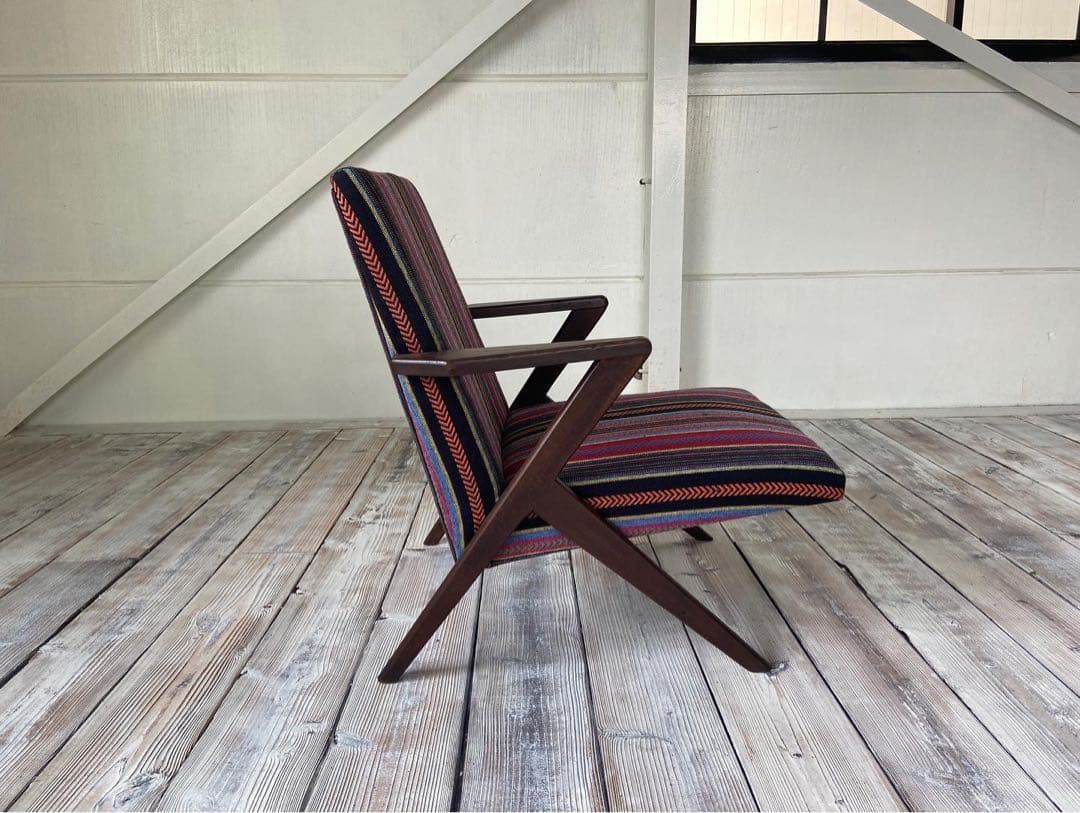 1人掛けリメイク椅子ヴィンテージソファ安楽椅子ネイティブ柄生地レトロディスプレイ