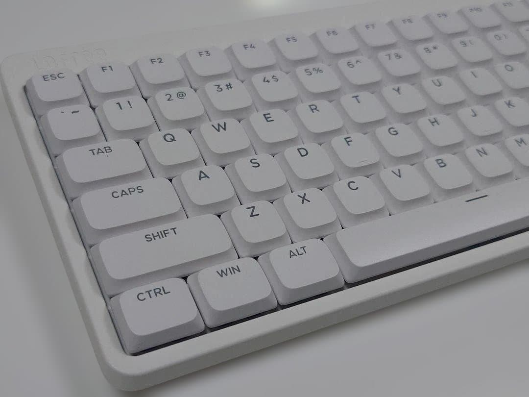 【最新Pink軸搭載】静音仕様LOFREE Flow Lite 84（ホワイト）