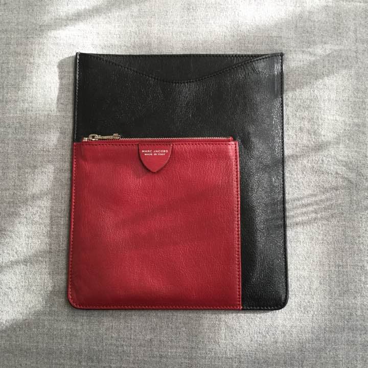 タブレットケースmarc jacobs