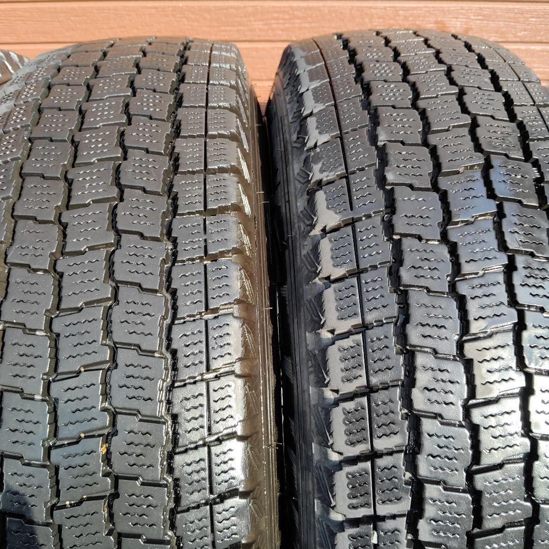 ハイエース KEELER 15インチ スタッドレスタイヤホイール4本セット