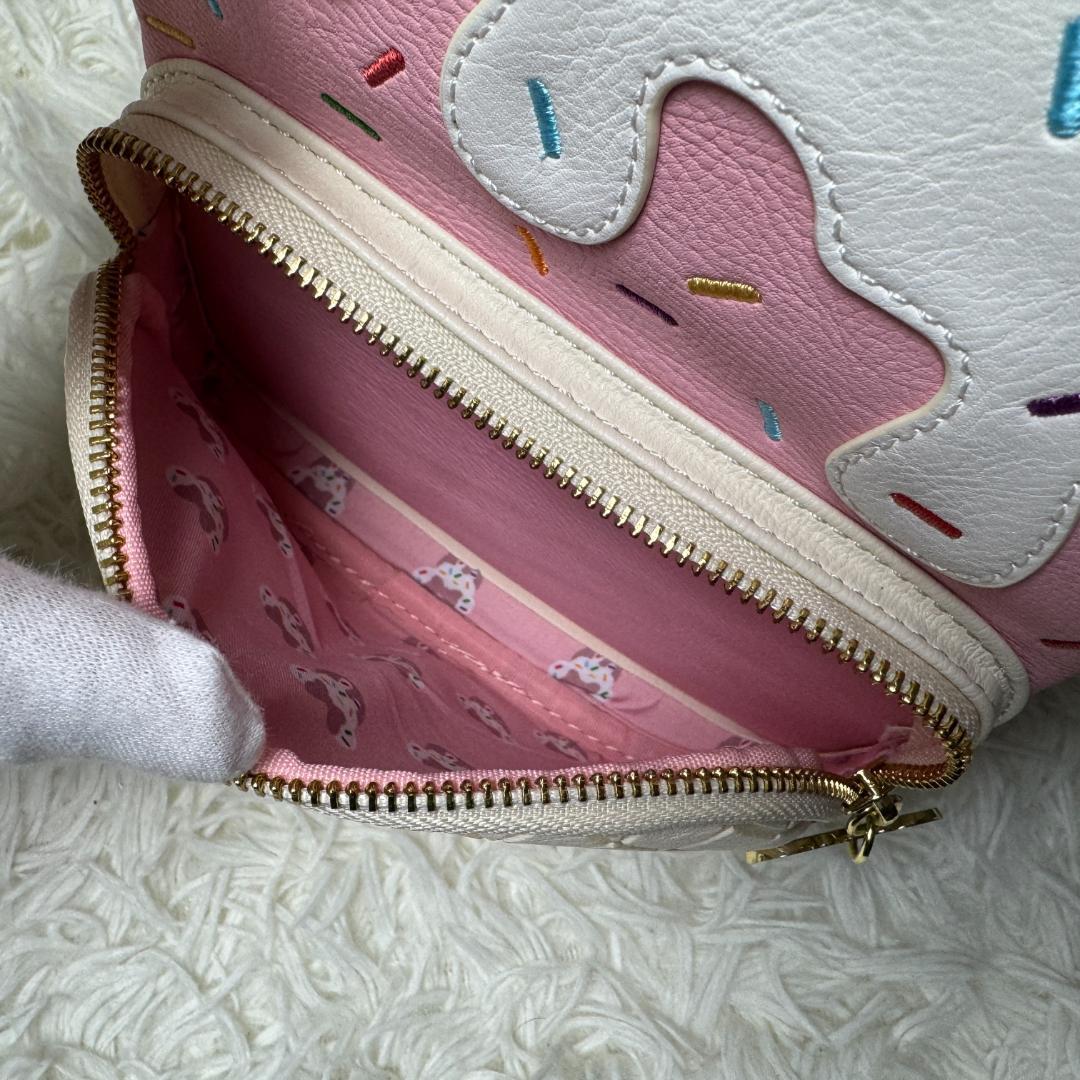 未使用☆希少デザイン⭐︎ディズニー Loungefly 限定リュック