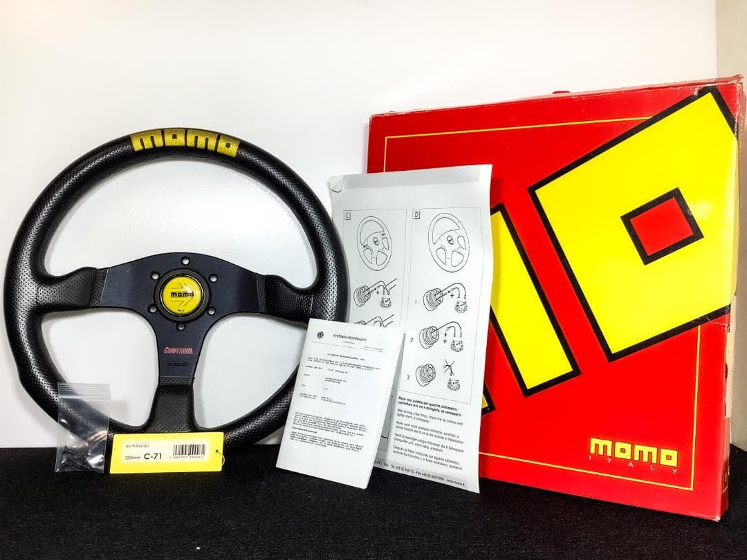 モモ コンペティション 35φ 美品 箱・説明書付 完品 ホーンボタン・ネジ付