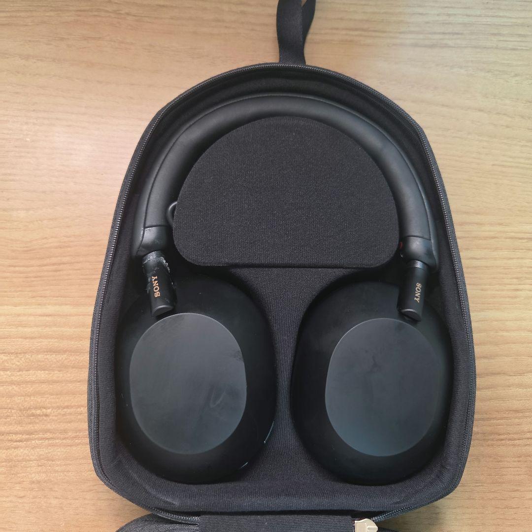 SONY WH-1000XM5 接着跡あり ケース付 黒 ワイヤレスヘッドホン