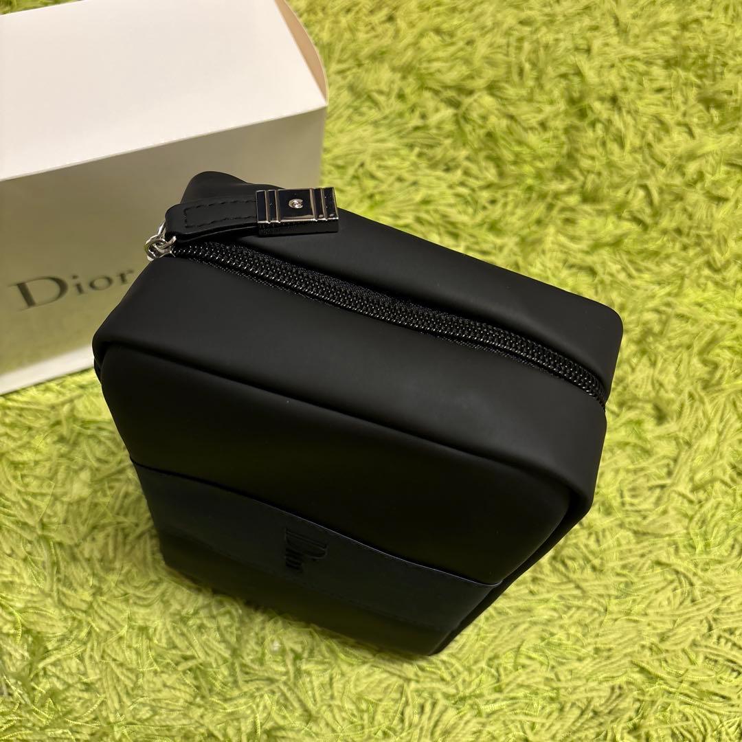 【Dior】新品✨トラベルポーチ　バック　化粧ポーチ　大容量　上品黒青カラー
