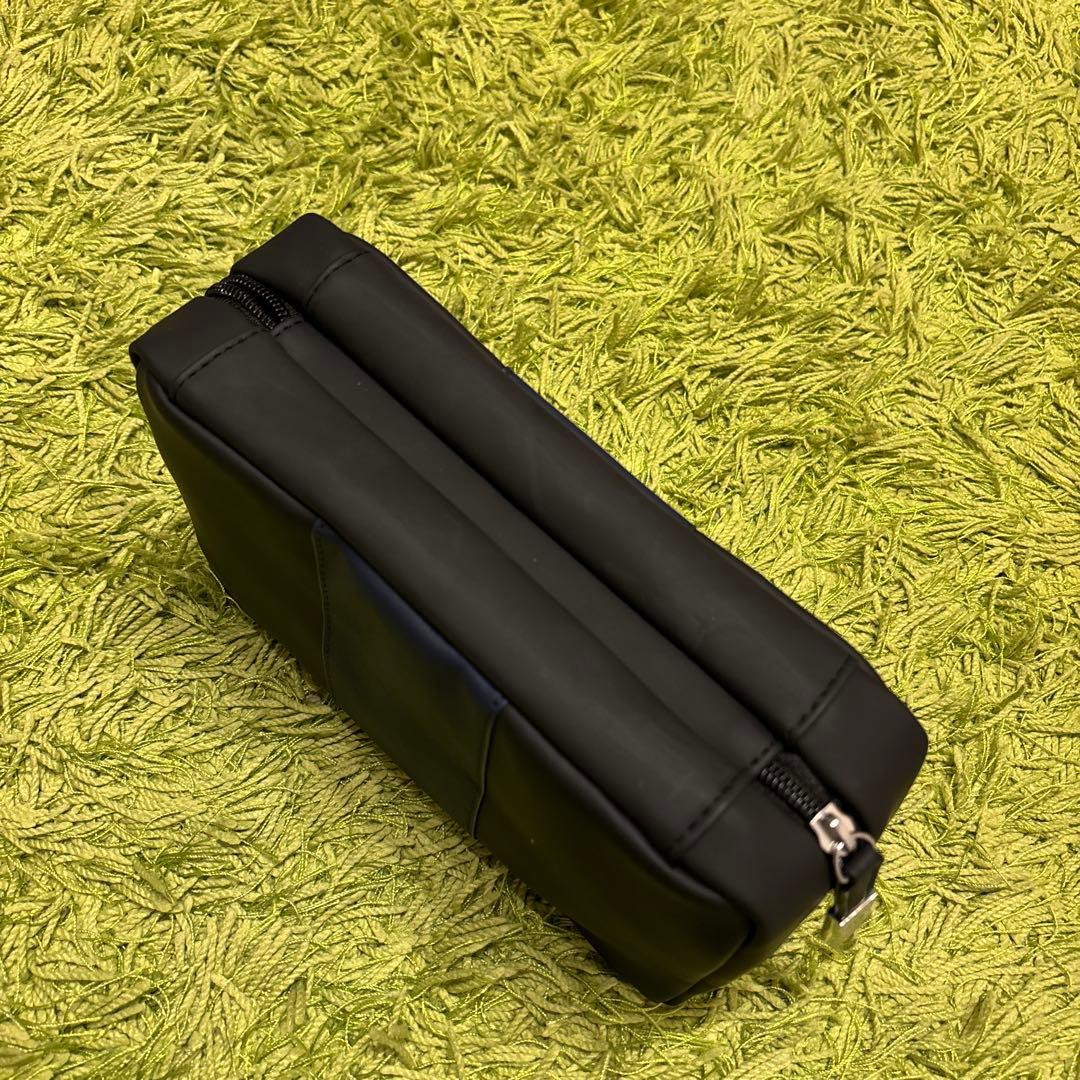 【Dior】新品✨トラベルポーチ　バック　化粧ポーチ　大容量　上品黒青カラー