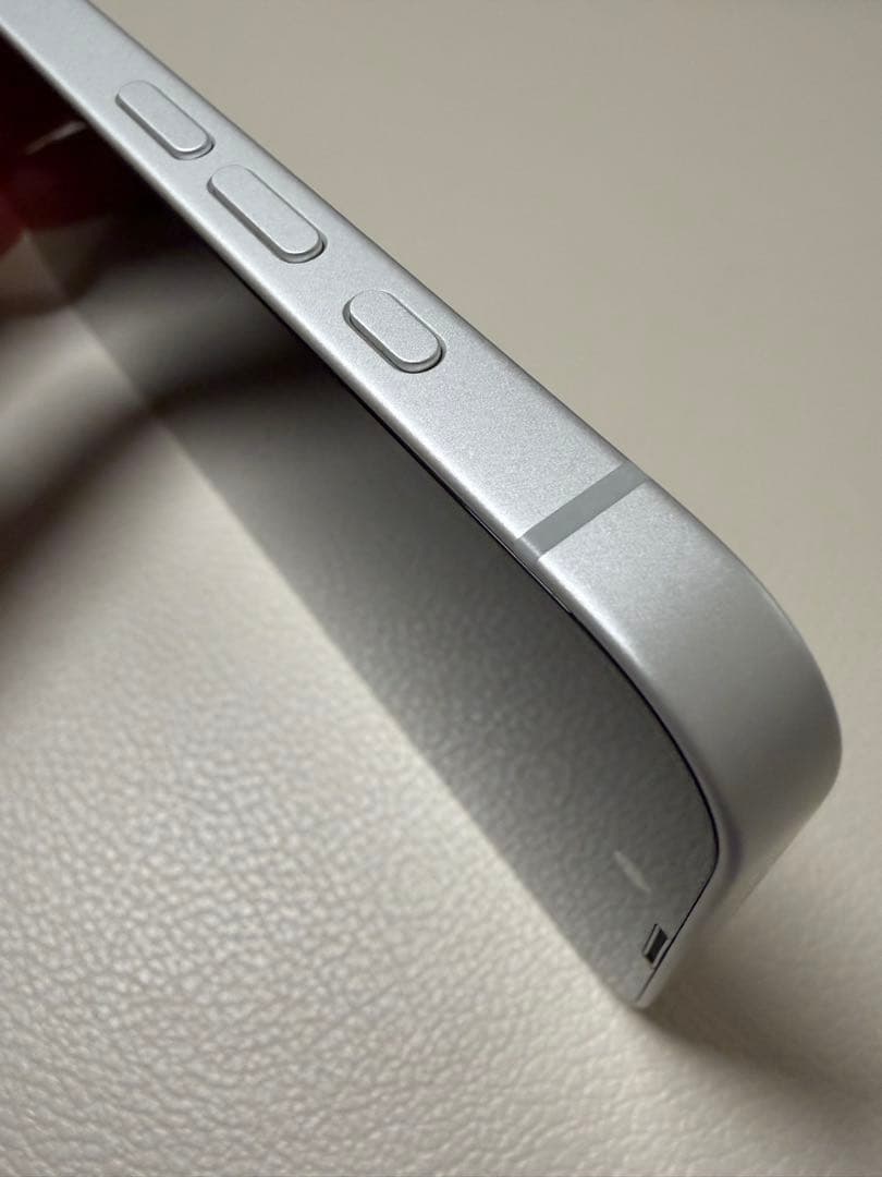 早い者勝ち！Apple iPhone16e 256GB ホワイト