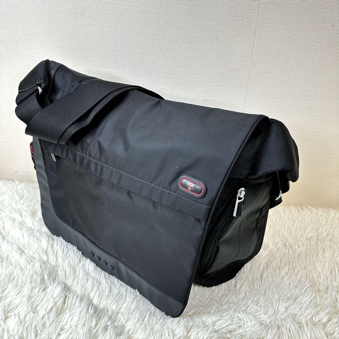 TUMI メッセンジャーバッグ トゥミ T-TECH ショルダーバッグ ブラック
