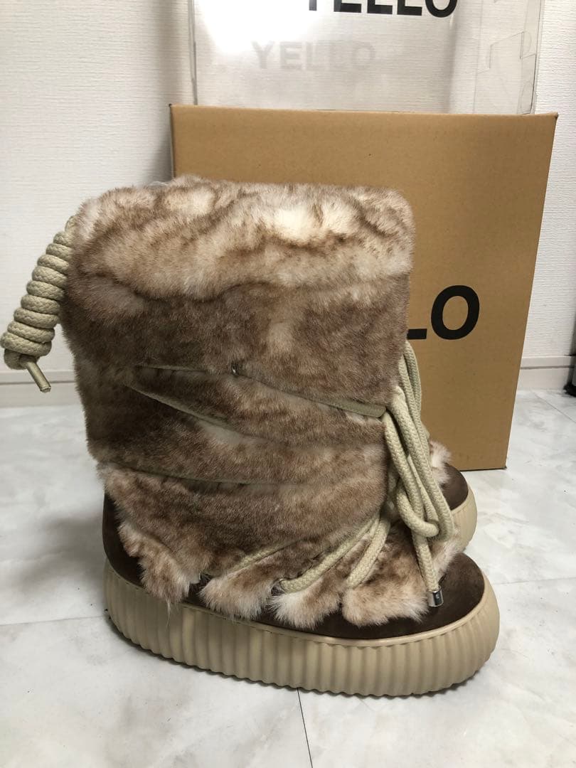 fuYELLO ブラウン ムートンブーツ 箱付き