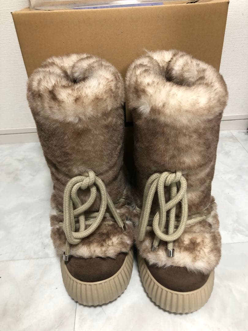 fuYELLO ブラウン ムートンブーツ 箱付き