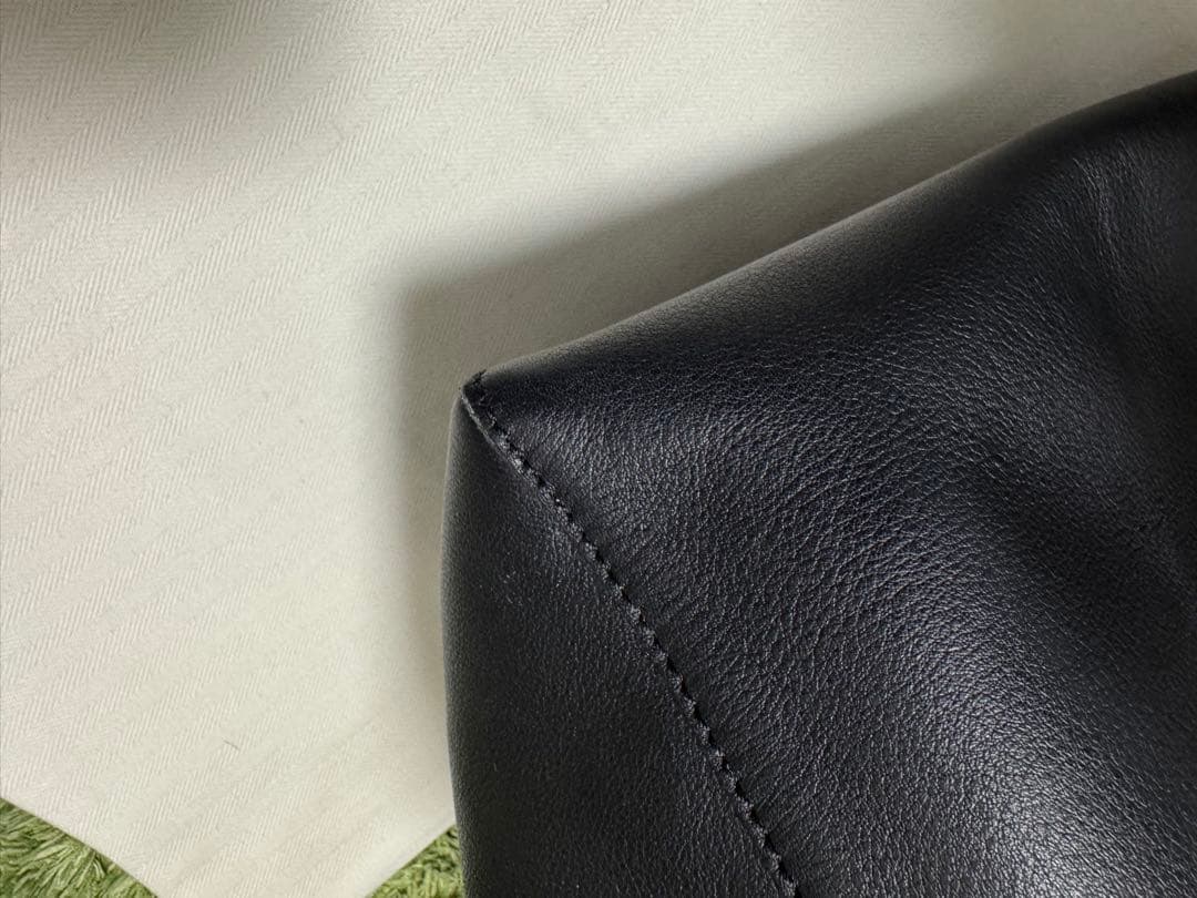 ロエベ イースト ウエスト ショッパー トートバッグ レザー かいとん