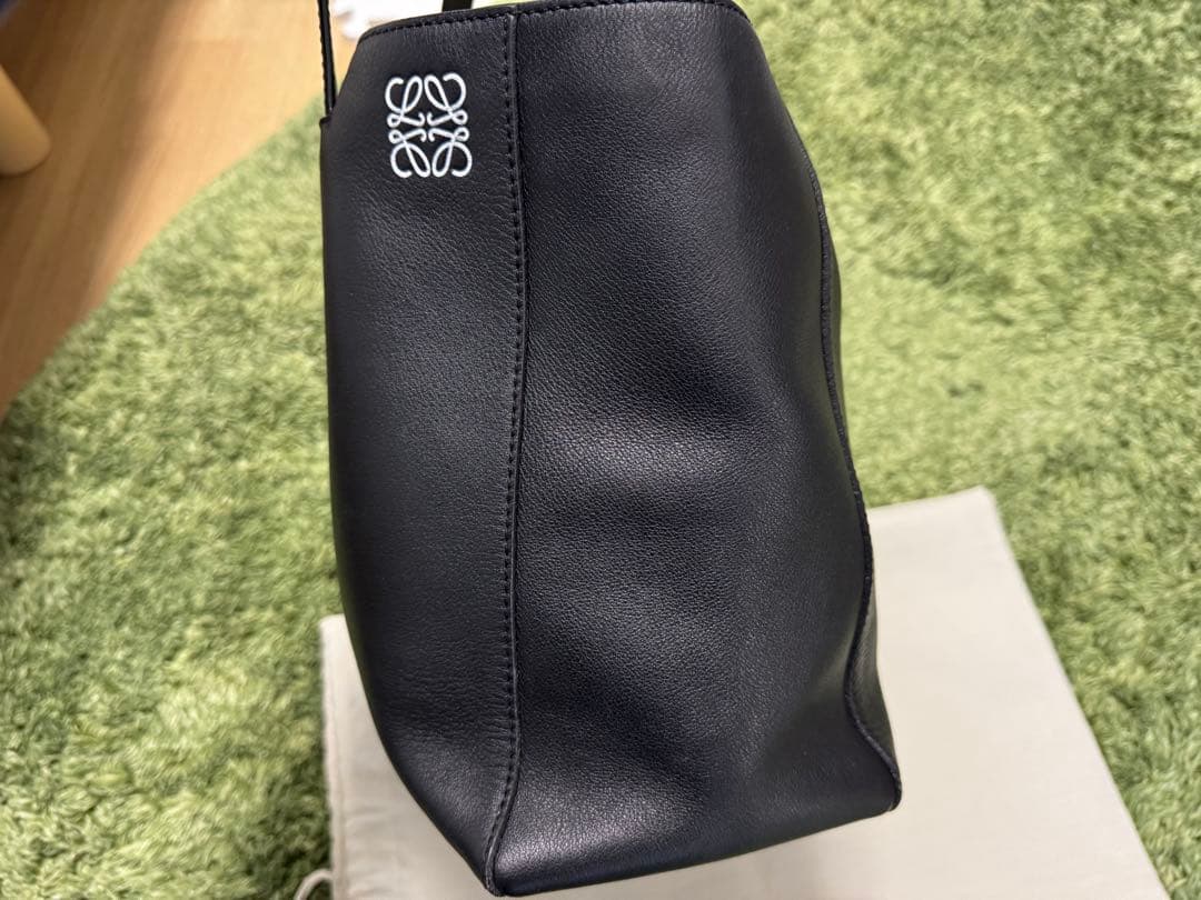 ロエベ イースト ウエスト ショッパー トートバッグ レザー かいとん