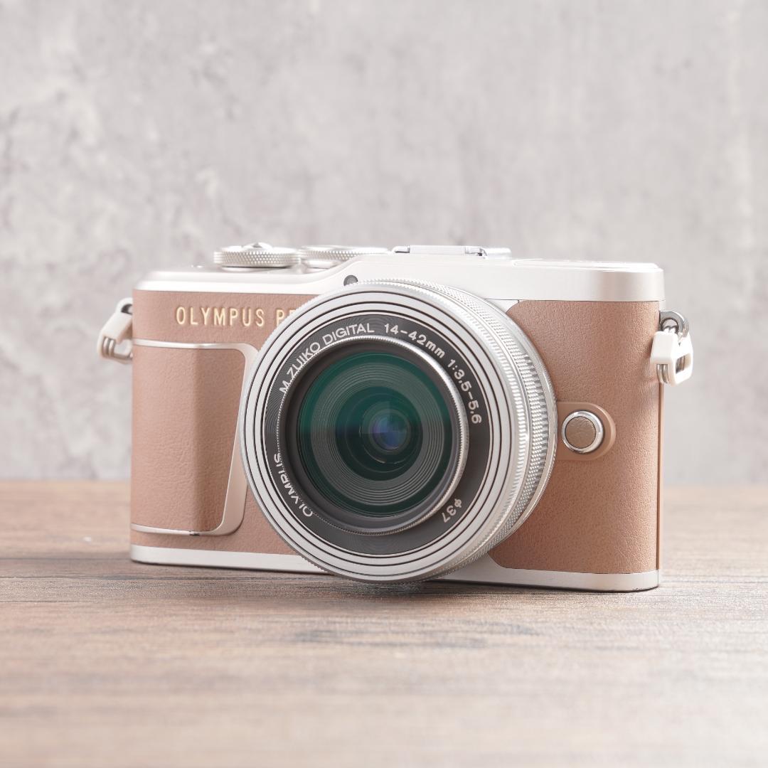ショット数2809回で超美品✨自撮り✨OLYMPUS PEN E-PL9　938