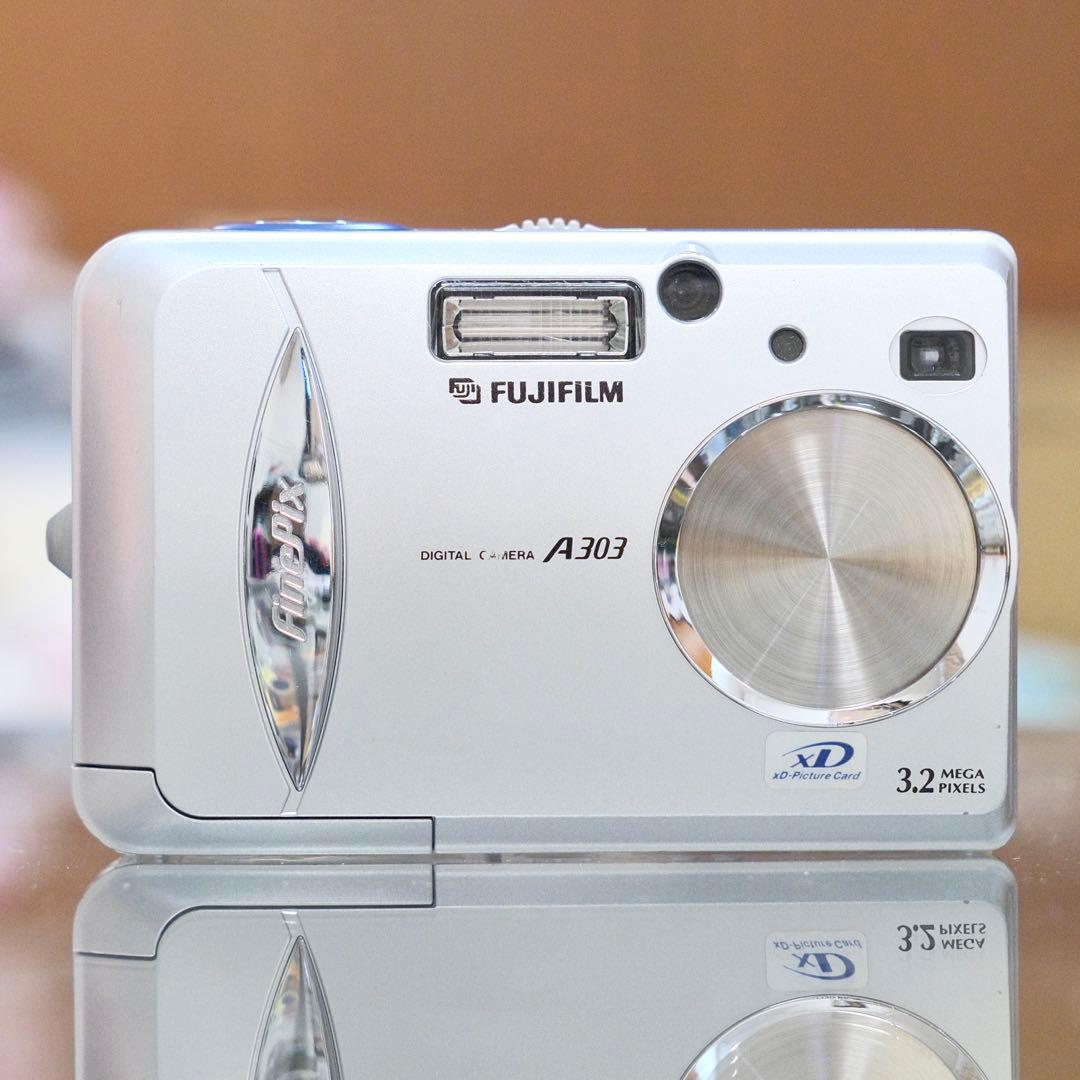 動作品 平成レトロ CCD Y2K FUJIFILM FinePix A303