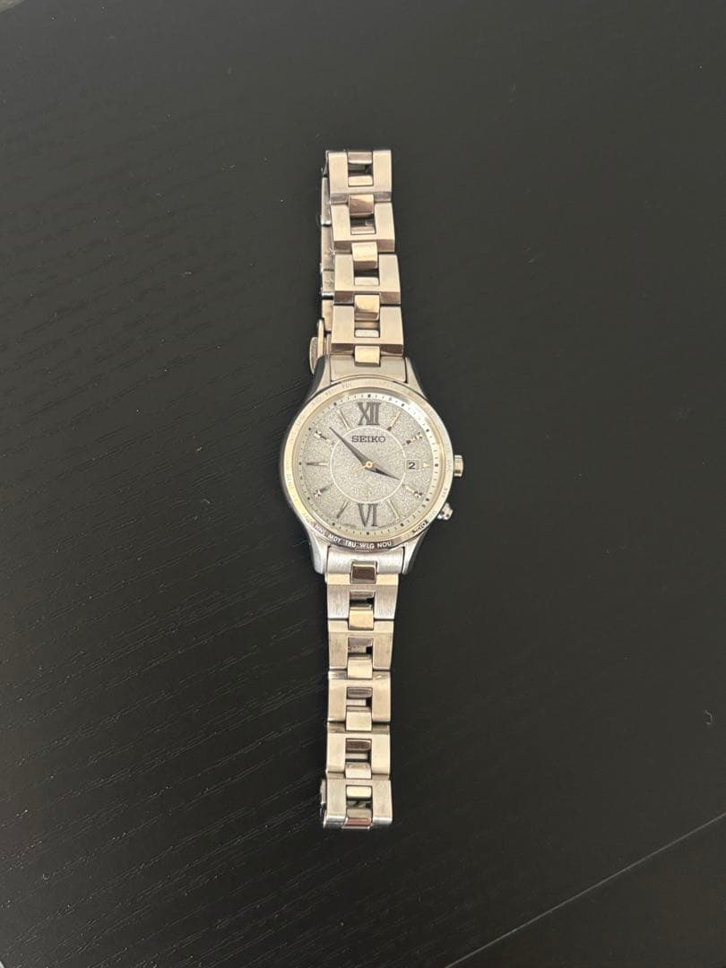 SEIKO ルキア 電波ソーラー腕時計 1B35-0AB0ラメ文字盤